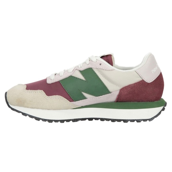 New Balance 237 Women’s 70’s Retro Athletic Running Shoes Sneaker Beige/Green - Picture 2 of 5